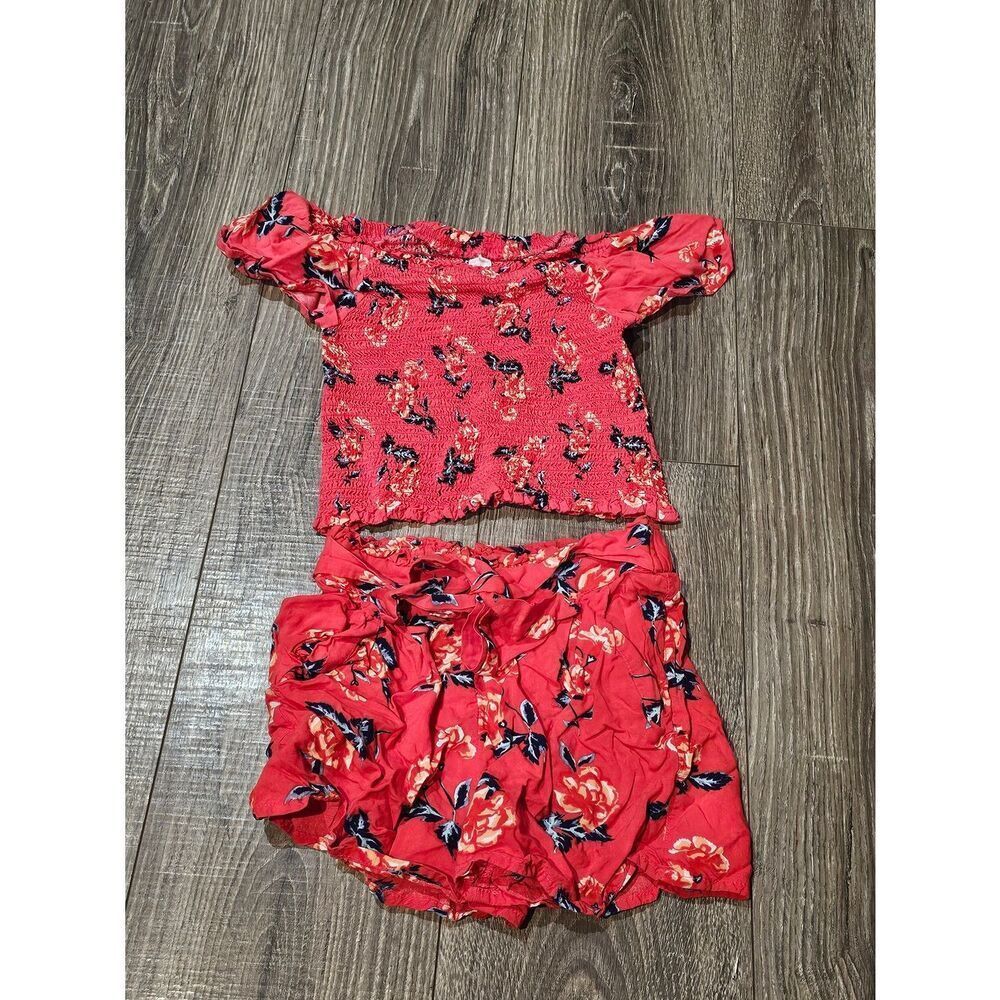 Girls Justice Two Piece Set Size 6/7 Red Floral Off-Shoulder w/matching shorts